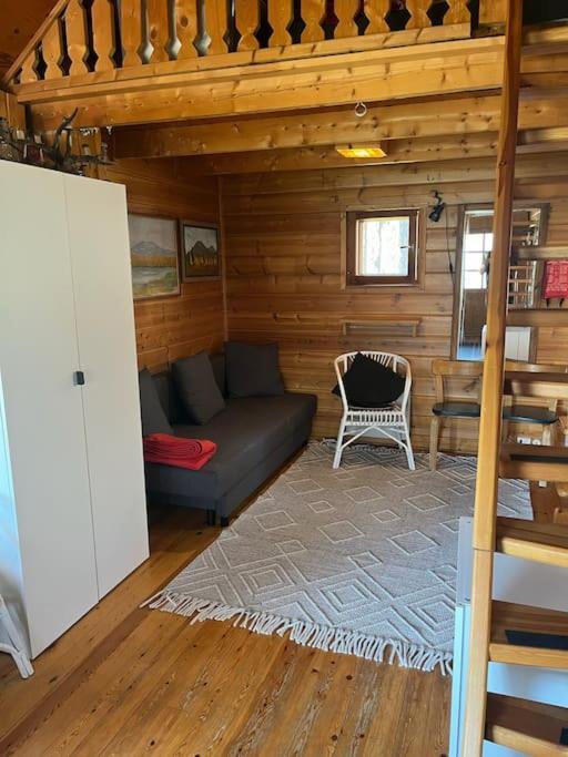 Villa Viihtyisae Moekki Riekkojen Mailla Hetassa Enontekiö Exterior foto